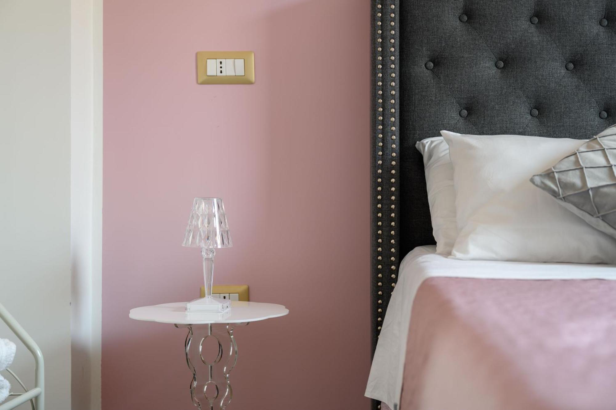 Casa Vacanze Maddalena - Palazzetto Sul Lago - Diamante Rosa Marta Kültér fotó
