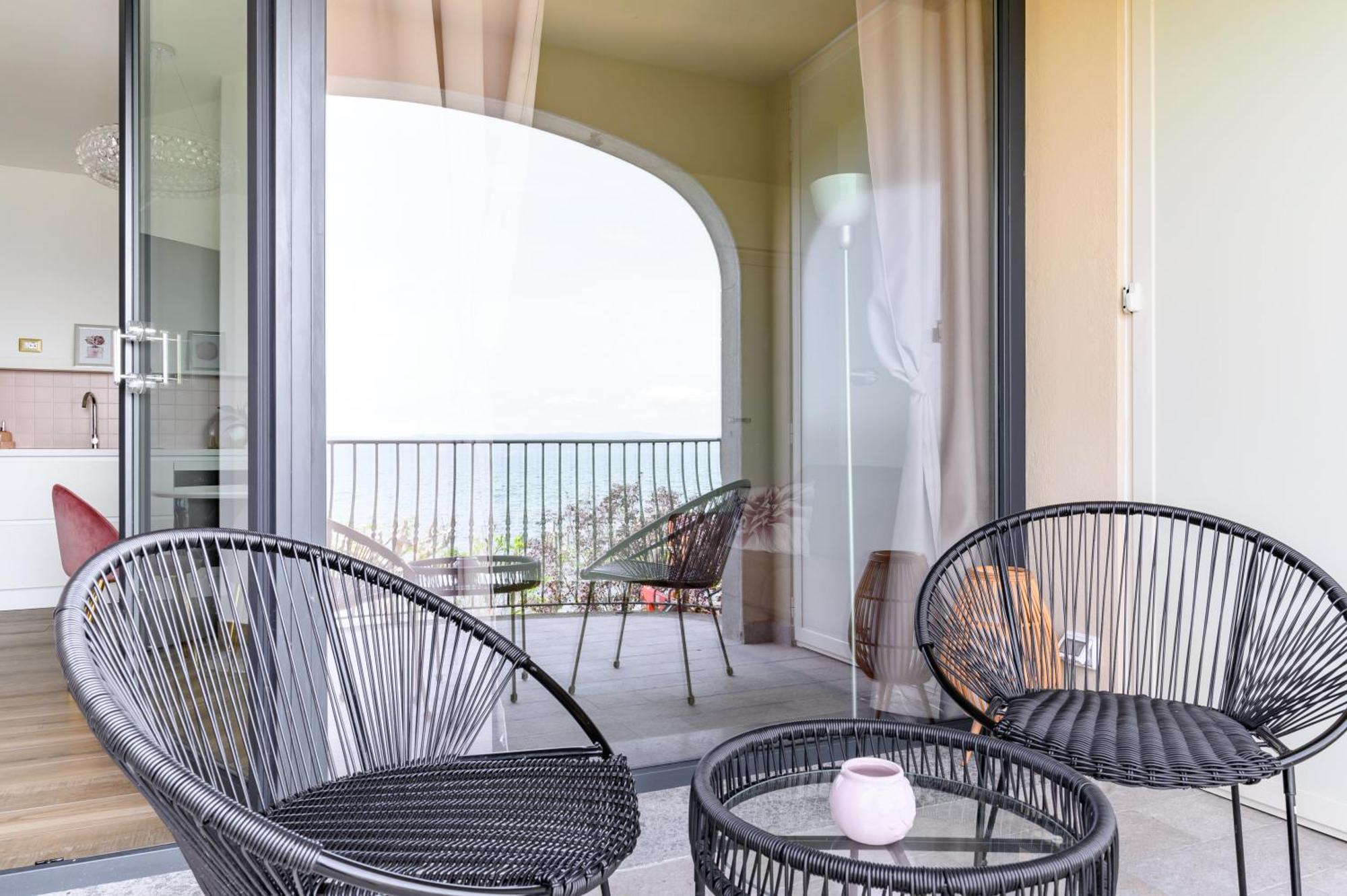 Casa Vacanze Maddalena - Palazzetto Sul Lago - Diamante Rosa Marta Kültér fotó