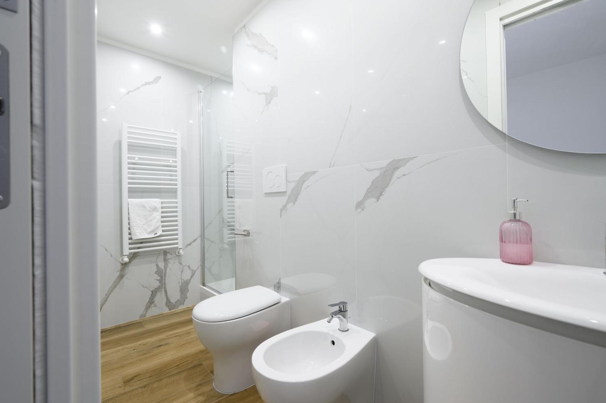 Casa Vacanze Maddalena - Palazzetto Sul Lago - Diamante Rosa Marta Kültér fotó